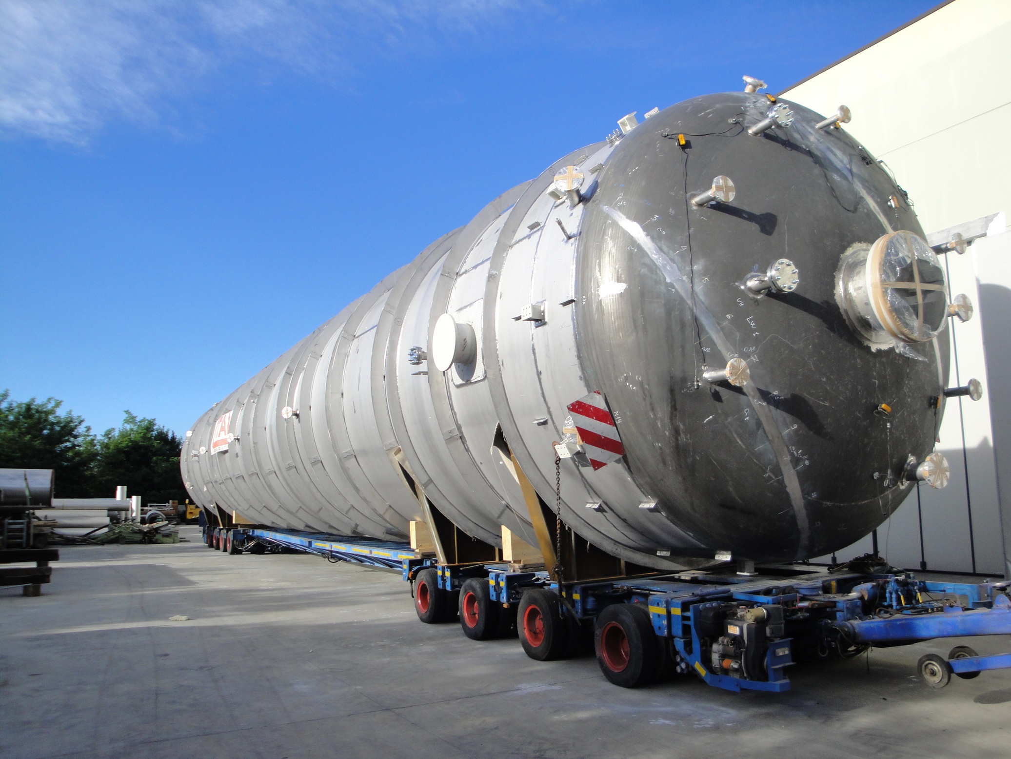 Custom-Engineered Pressure Vessels & Process Equipment for Hydrogen and CCUS